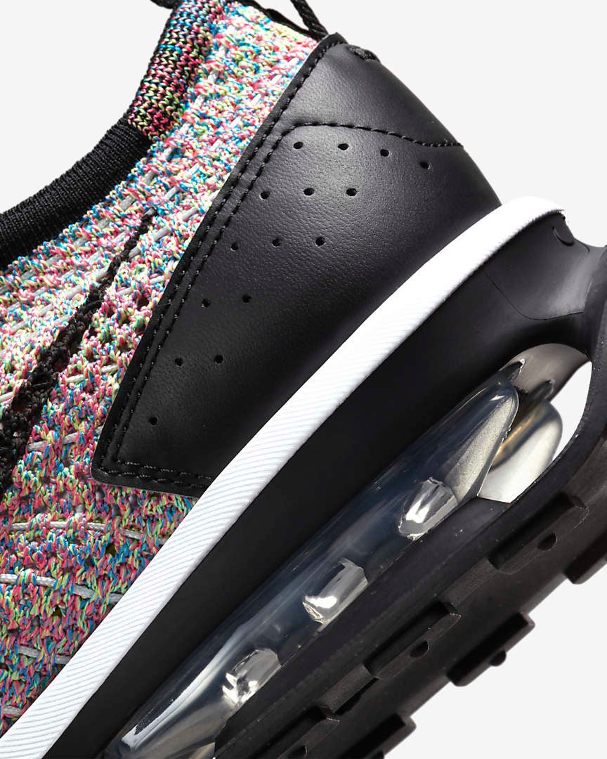新品未使用☆NIKE ナイキ エア マックス フライニット レーサー